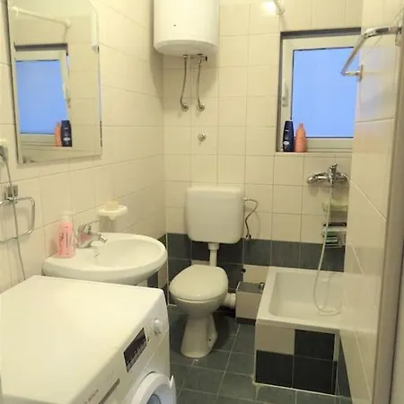 아파트 Tara - Big With Terrace And Sea View 스플리트