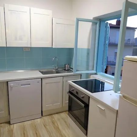 Tara - Big With Terrace And Sea View Apartment *
